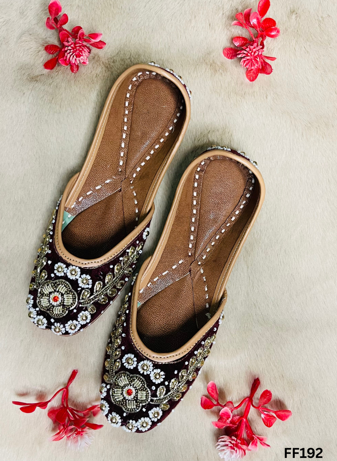 FF192 | Wine  | Hand -Work | Punjabi Jutti