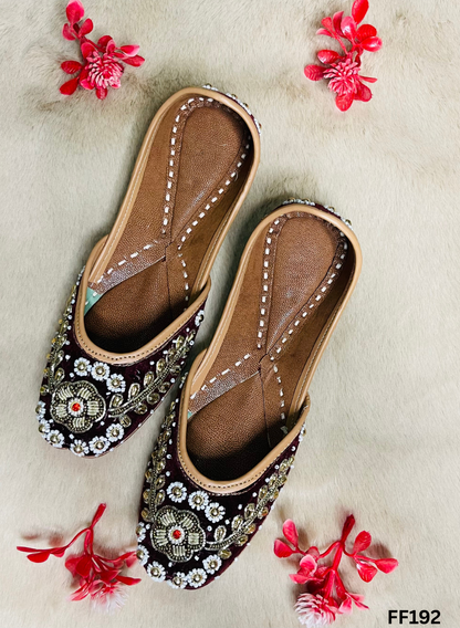 FF192 | Wine  | Hand -Work | Punjabi Jutti