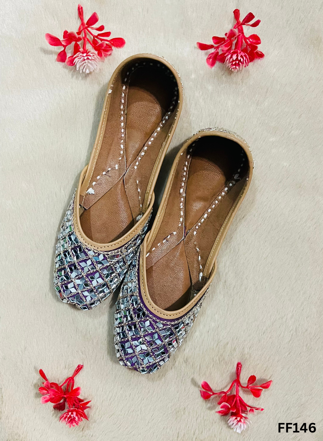 FF146 | Wine  |  Hand-Work | Punjabi Jutti