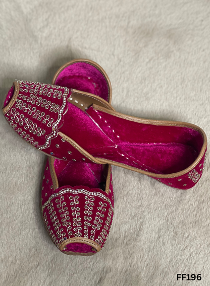 FF196 | Hot-Pink  | Velvet  | Hand -Work | Punjabi Jutti