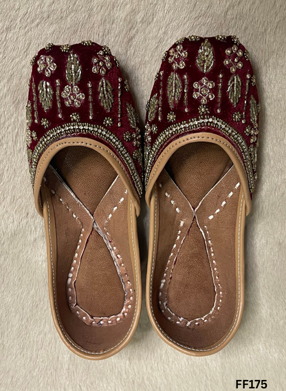 FF175 | Mehroon | Hand -Work | Punjabi Jutti