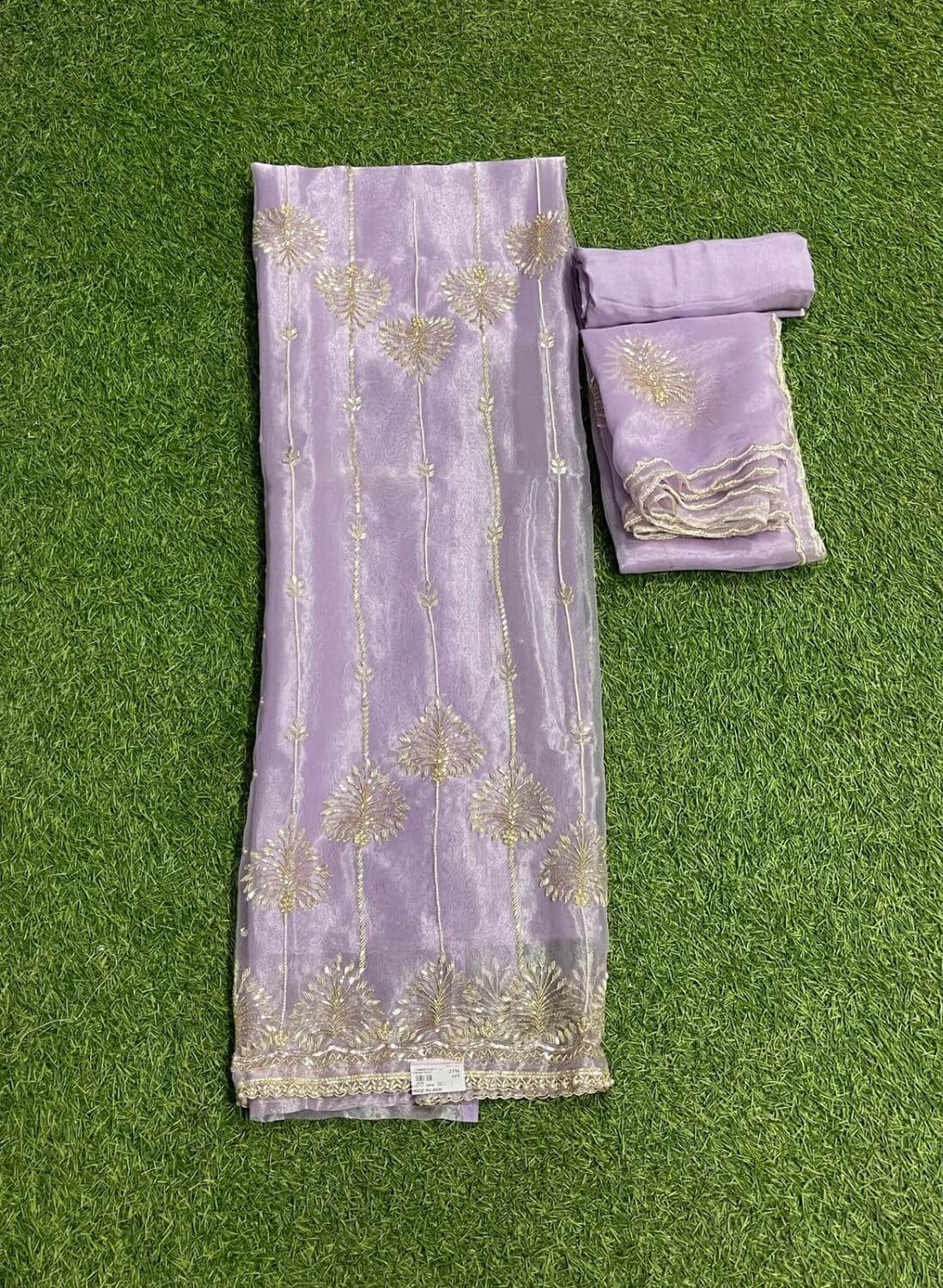 Glass Shimmer | Light Purple Suit | Party Wear | Wedding | Jaggo | Ring Ceremony | Festival | FS407