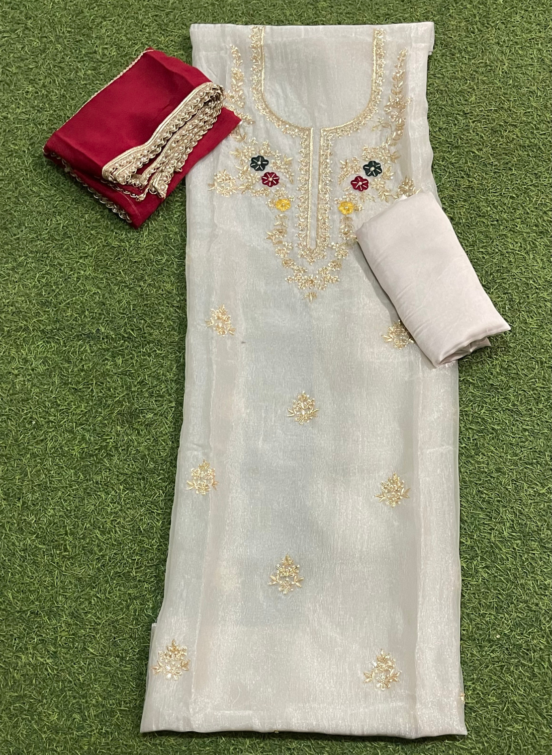 FS1914 | Off-White | Shimmer Suit | Party Wear | Wedding | Jaggo | Ring Ceremony | Festival