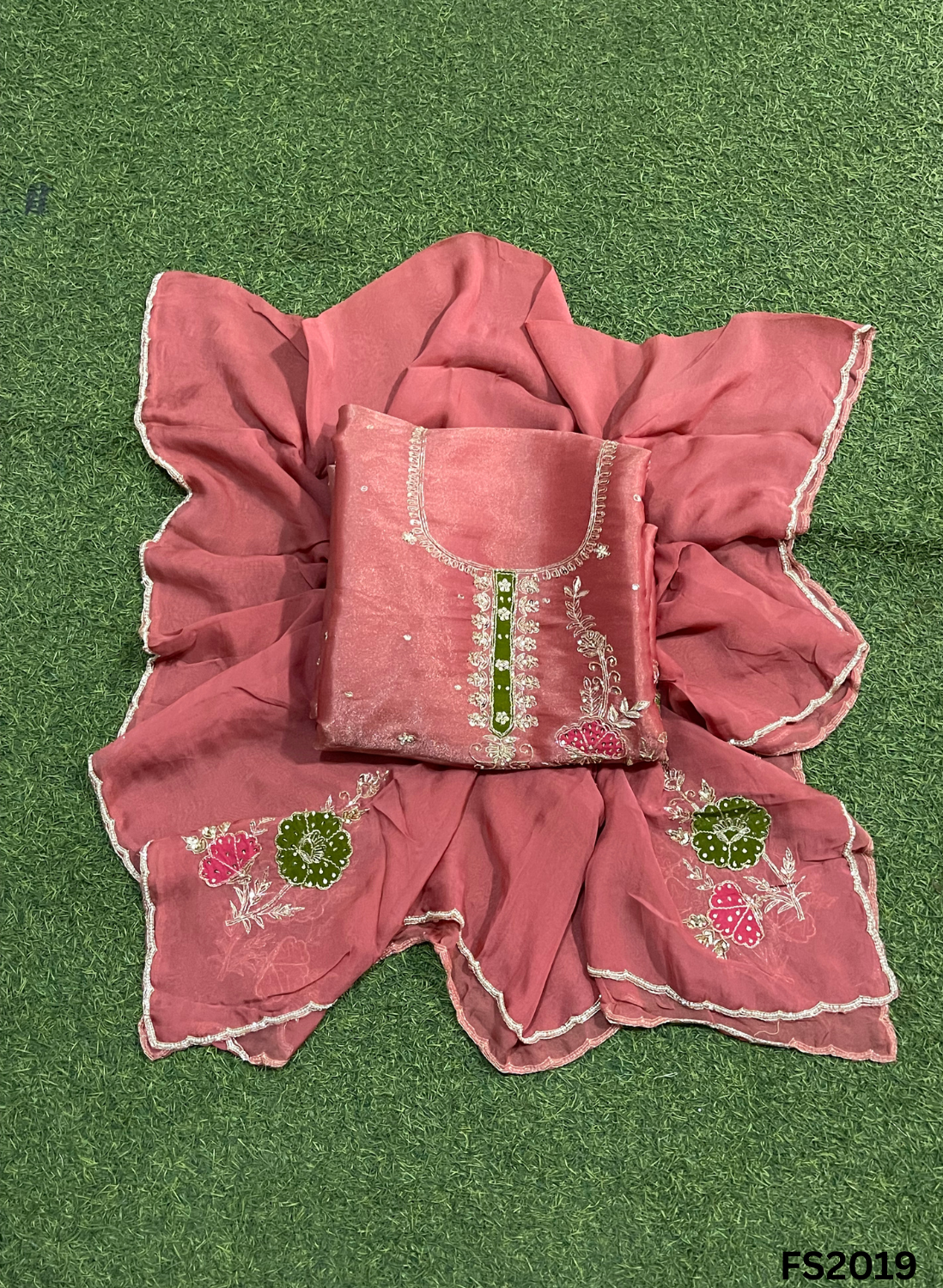 FS2019 | Gajari | Shimmer Suit | Party Wear | Wedding | Jaggo | Ring Ceremony | Festival