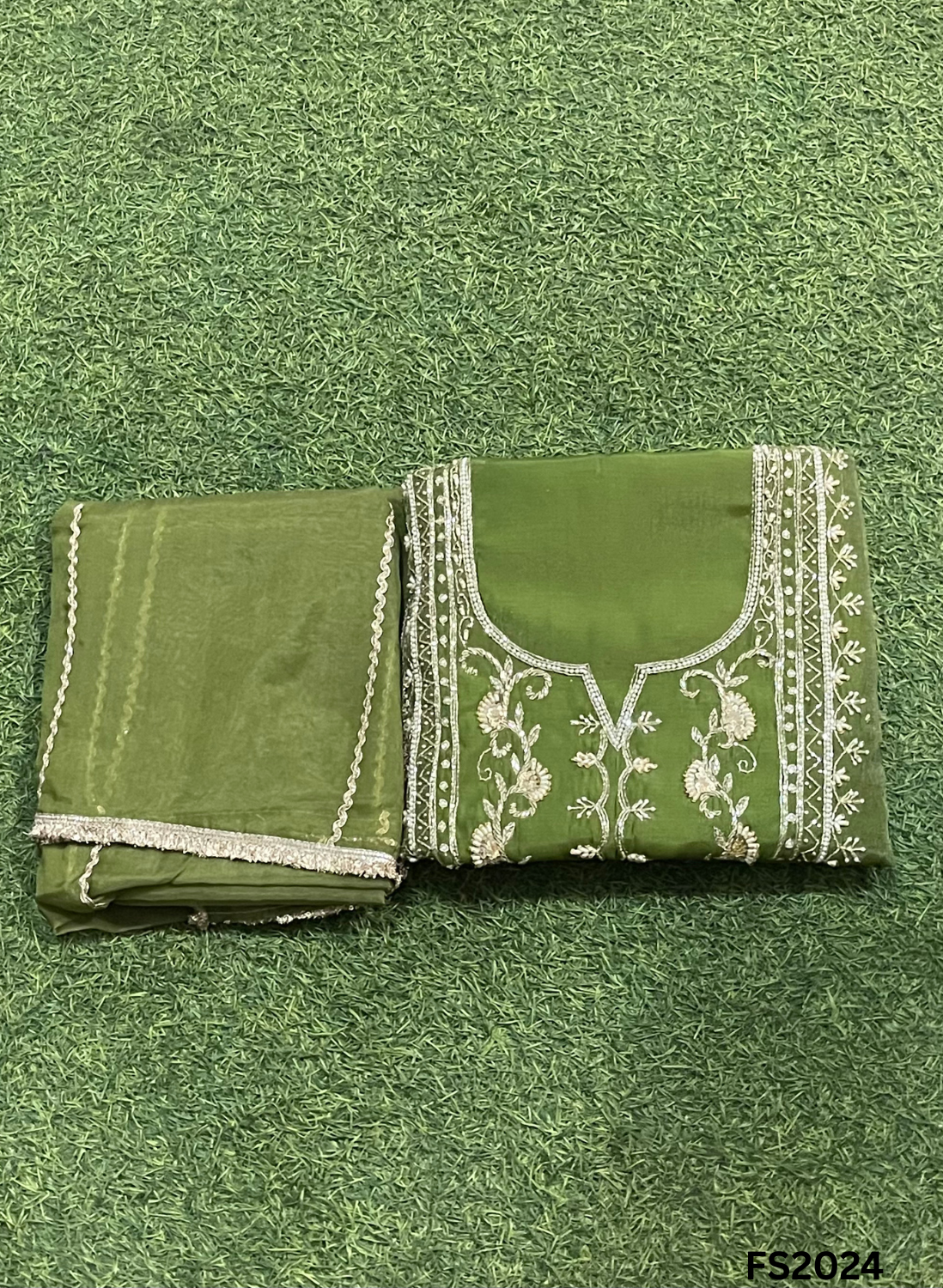 FS2024 | Yellow | Shimmer Suit | Party Wear | Wedding | Jaggo | Ring Ceremony | Festival